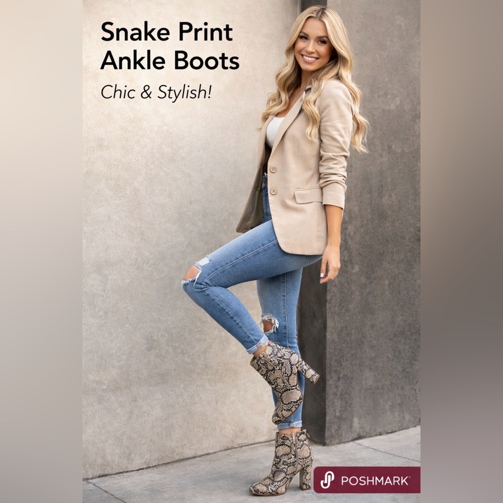 Chic Snake  women’s Print Ankle Boots size 5.5